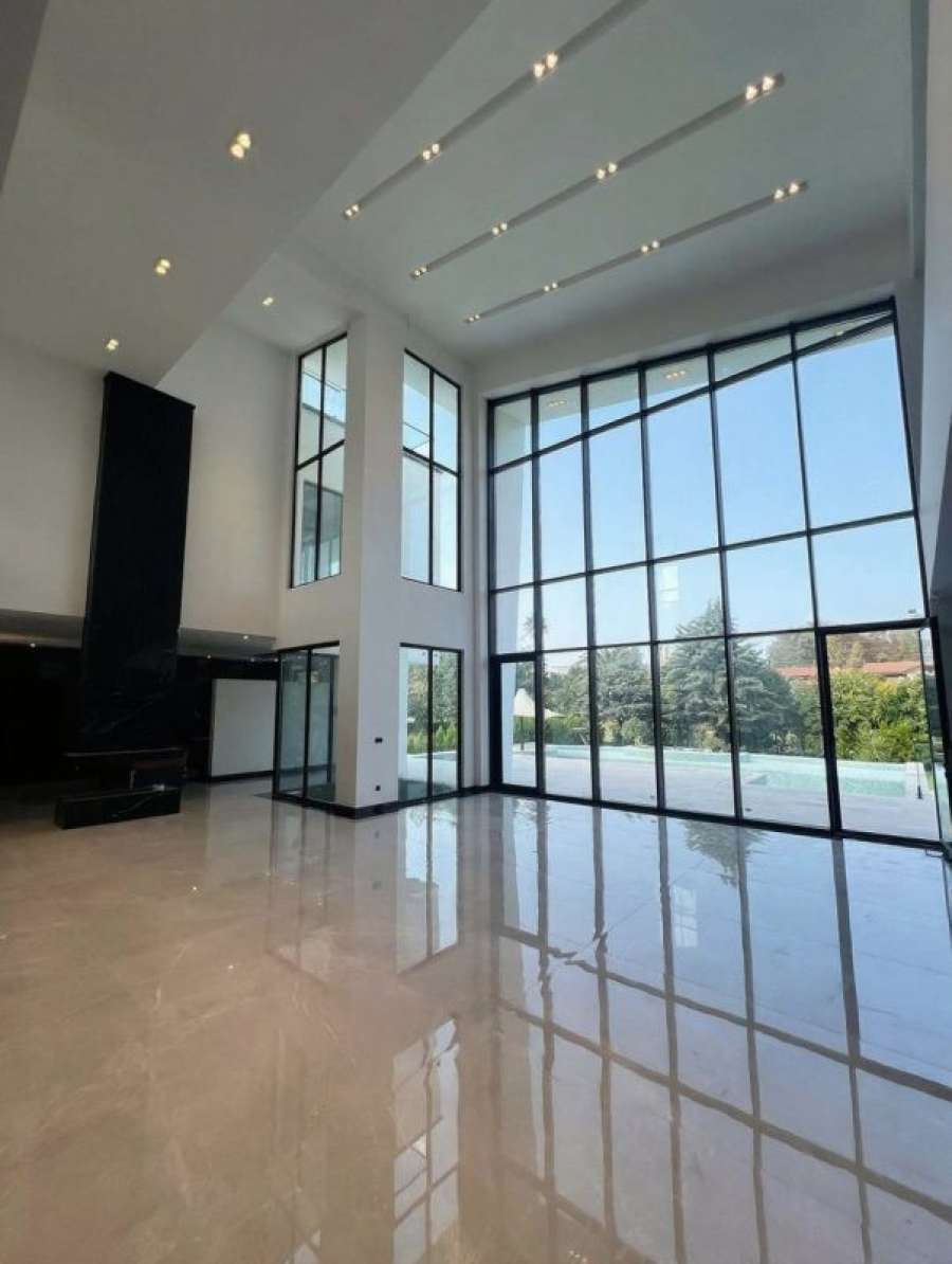 فروش ویلا مدرن استخردار در شهرک خانه دریا سرخرود 