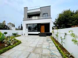 <div class='tp_title'>خرید ویلا مدرن مستقل در سرخرود</div><div class='tp_desc'>سلام
با معرفی یه ویلا مدرن مستقل در سرخرود همراهتون هستم .
مشخصات ویلا :
۲۰۰ متر زمین
۲۱۰ متر بنا دوبلکس مدرن
۳ خواب ( مستر و کلوزت )
کمد دیواری
کابینت ، هود و گاز رومیزی
سینک و شیرآلات
TV Wall
حیاط سازی و فضای سبز
لوکیشن توریستی و خوش نشین
دسترسی بسیار خوب به امکانات رفاهی و تفریحی
...</div><div class='row_location'><div class='row_title'>آدرس</div><div class='tp_location'>دهکدههای توریستی سرخرود<br />سرخرود</div></div><div class='row_contact'><div class='row_title'>اطلاعات تماس</div><div class='tp_contact'>بهنام علیپور</div></div><div style='clear:both'></div><div class='title'>تصاویر</div><div class='images_box'><img src='/components/com_djclassifieds/images/item/1/1431_bcf0e691-d6cf-4172-a319-ea08f7babe93-scaled_ths.jpg' width='267' height='200' /><img src='/components/com_djclassifieds/images/item/1/1431_0ae844f7-30ed-4fbc-9cd7-62b337847084-scaled_ths.jpg' width='267' height='200' /><img src='/components/com_djclassifieds/images/item/1/1431_6a9f84a7-b449-426b-b2b4-a2dbf0ca71a7-scaled_ths.jpg' width='267' height='200' /></div><div style='clear:both'></div> خرید ویلا مدرن مستقل در سرخرود