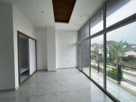 فروش ویلا مدرن استخردار شهرکی در سرخرود 