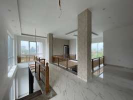 فروش ویلا مدرن استخردار شهرکی در سرخرود 