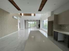 فروش ویلا مدرن استخردار شهرکی در سرخرود 