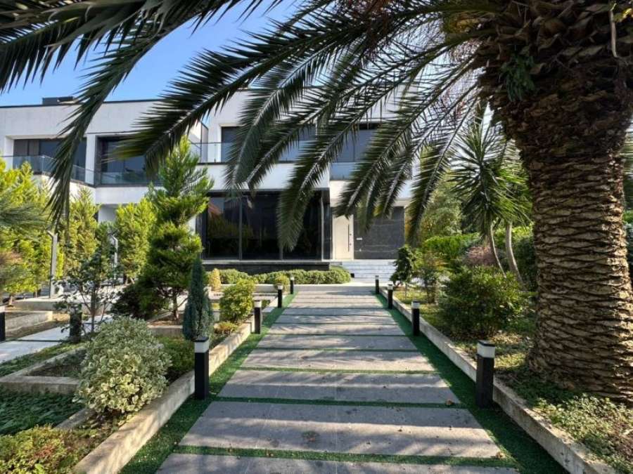 خرید ویلا مدرن استخردار ساحلی در سرخرود