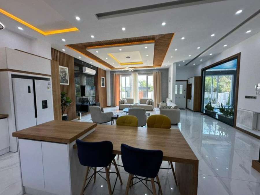 خرید ویلا مدرن استخردار شهرکی در سرخرود 