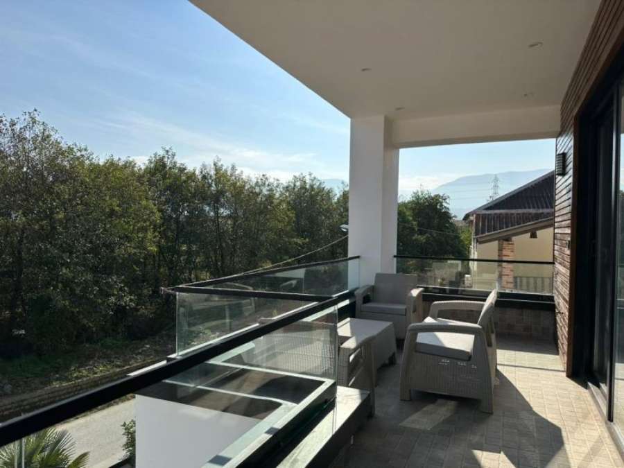 خرید ویلا مدرن استخردار شهرکی در سرخرود 