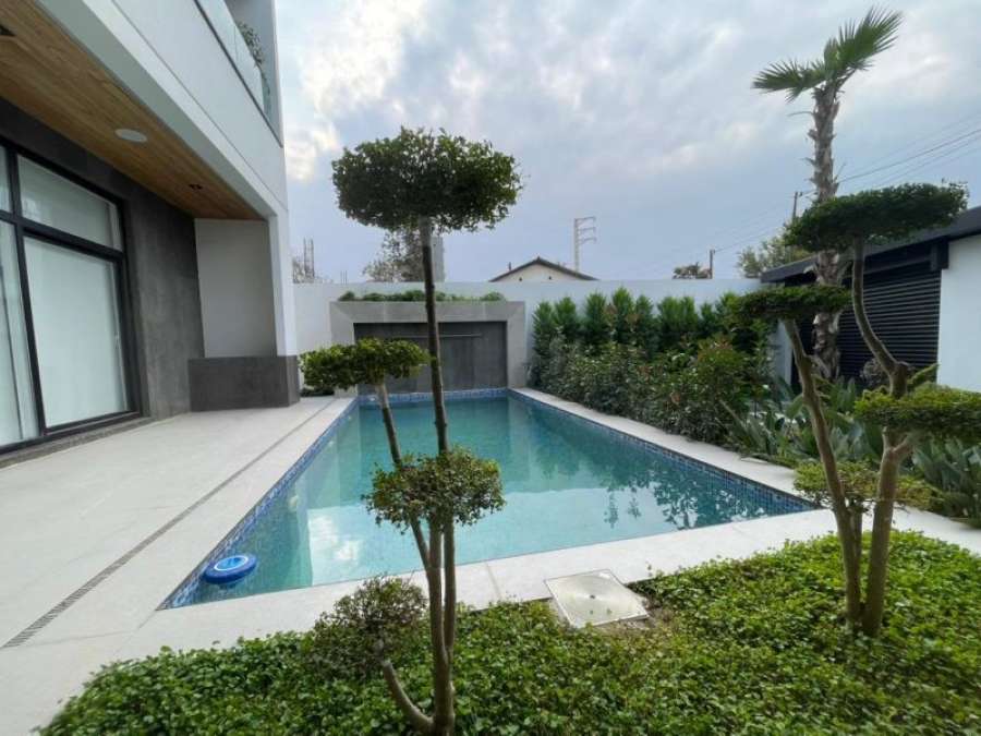 فروش ویلا مدرن استخردار مستقل در سرخرود 