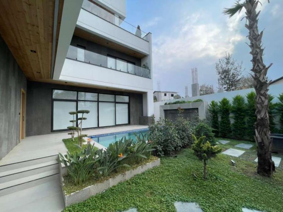 فروش ویلا مدرن استخردار مستقل در سرخرود 