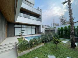 فروش ویلا مدرن استخردار مستقل در سرخرود 