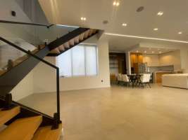 فروش ویلا مدرن استخردار مستقل در سرخرود 