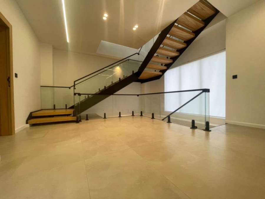 فروش ویلا مدرن استخردار مستقل در سرخرود 