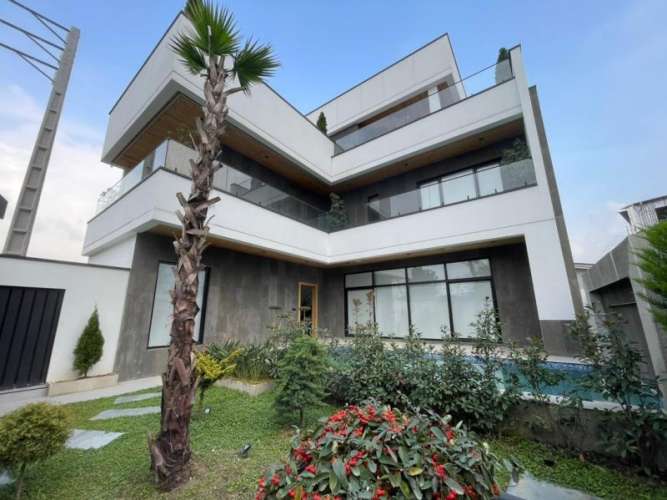 فروش ویلا مدرن استخردار مستقل در سرخرود 