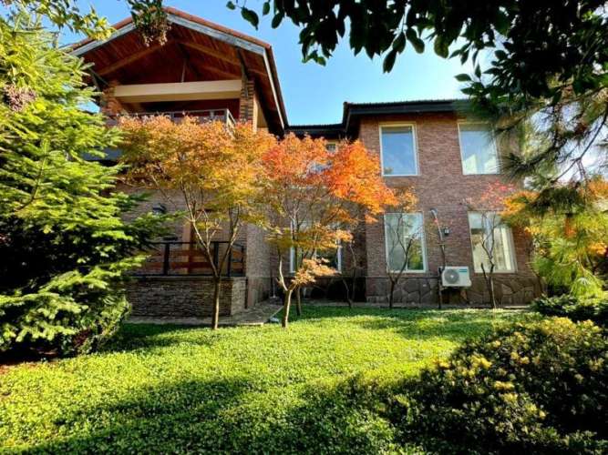 خرید ویلا استخردار شهرکی در سیاهرود رویان 