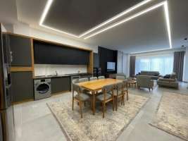 فروش ویلا مدرن استخردار شهرکی در سرخرود 