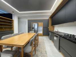 فروش ویلا مدرن استخردار شهرکی در سرخرود 