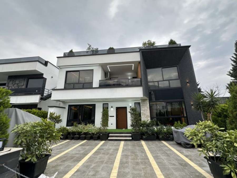 خرید ویلا مدرن مبله شهرکی در سرخرود 