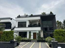 خرید ویلا مدرن مبله شهرکی در سرخرود 