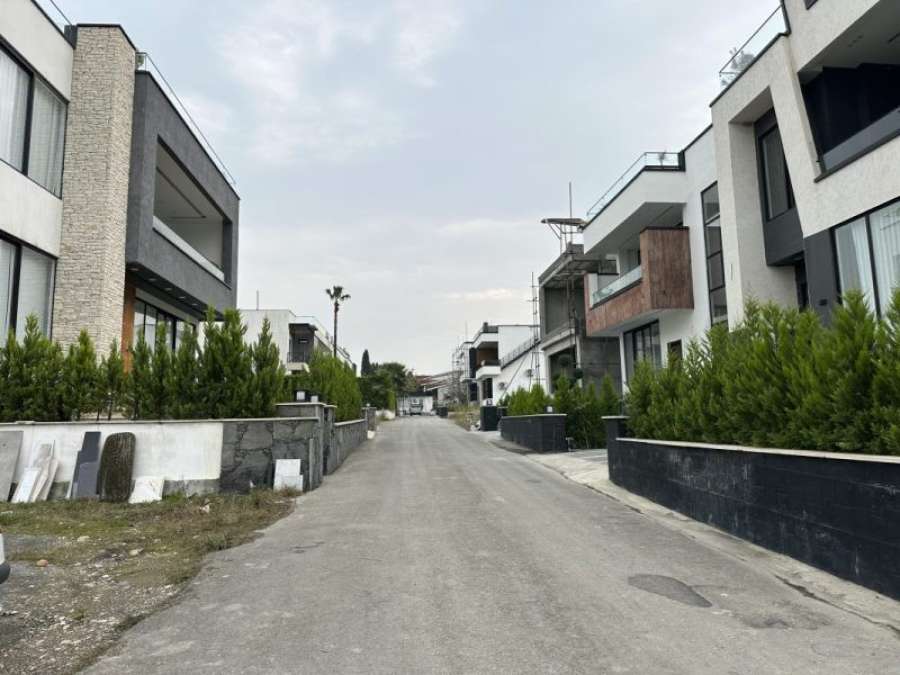 خرید ویلا مدرن شهرکی در نخ شمال نوشهر 