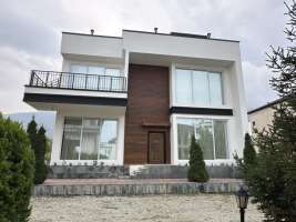 فروش ویلا مدرن شهرکی در سرخ‌رود