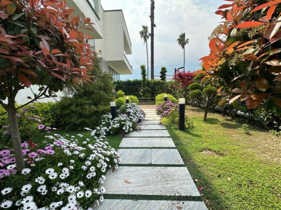 فروش ویلا مدرن ساحلی در انارور نوشهر 