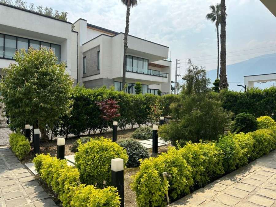 فروش ویلا مدرن ساحلی در انارور نوشهر 