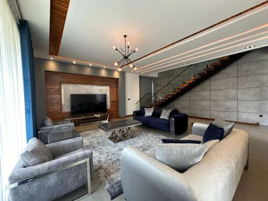 فروش ویلا مدرن ساحلی در انارور نوشهر 