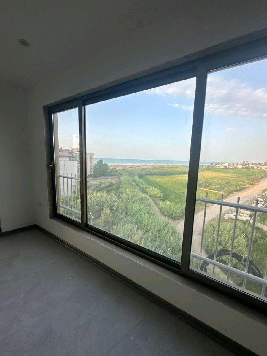 خرید آپارتمان ساحلی در خط دریا سرخرود 