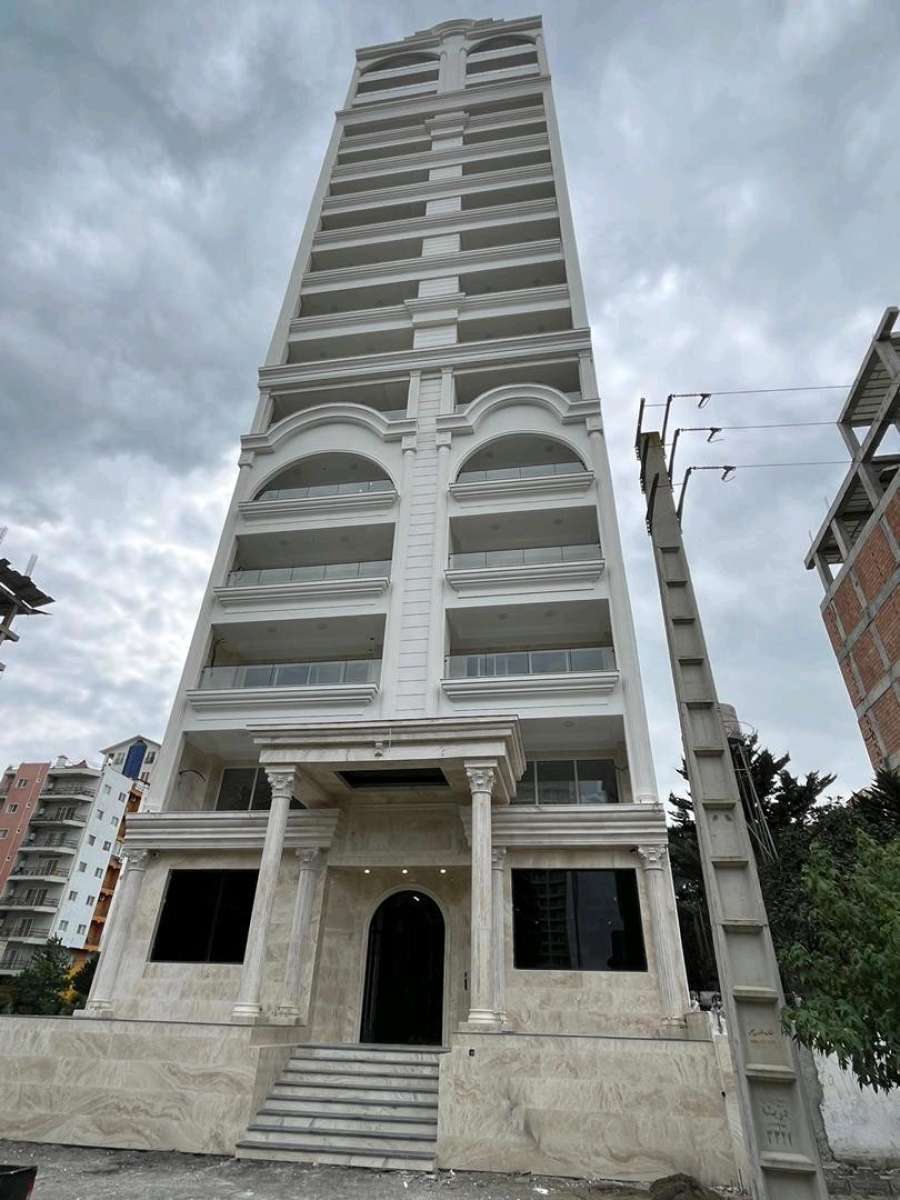 برج ساحلی رویال پارس در خط دریا سرخرود 