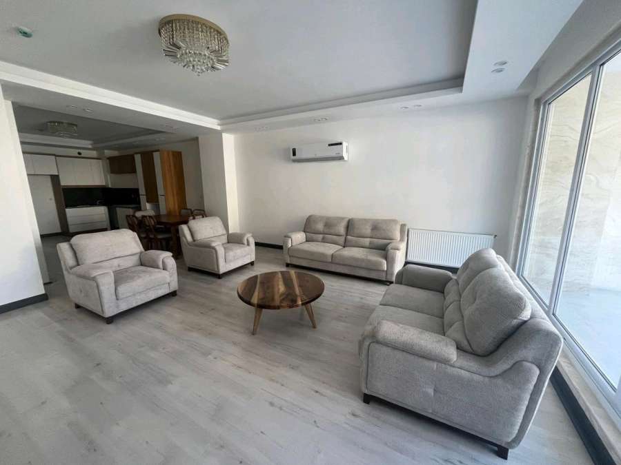 برج ساحلی رویال پارس در خط دریا سرخرود 