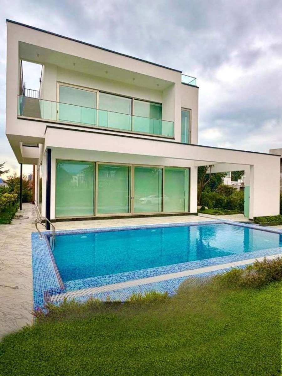 خرید ویلا مدرن استخردار در شهرک خانه دریا سرخرود