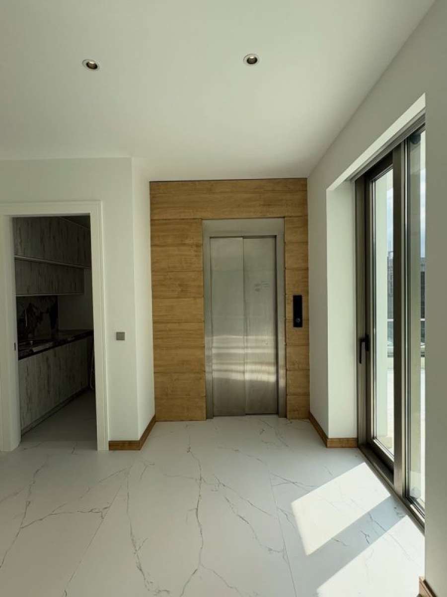 خرید ویلا مدرن استخردار در شهرک خانه دریا سرخرود