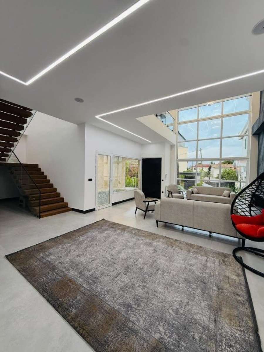 فروش ویلا مدرن ساحلی در سرخرود 