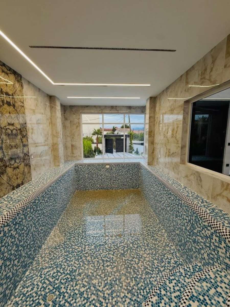 فروش ویلا مدرن ساحلی در سرخرود 