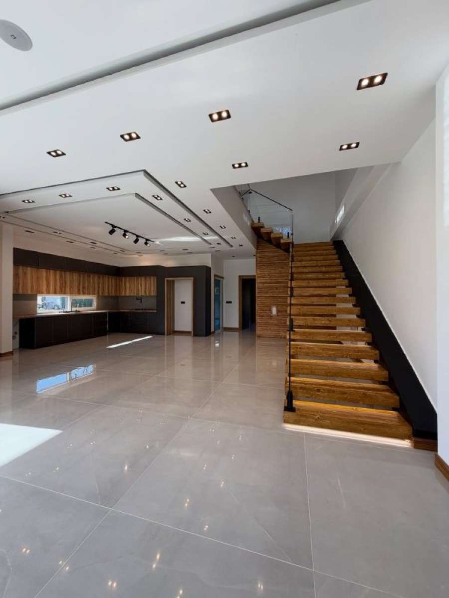 فروش ویلا مدرن ساحلی در سرخرود 