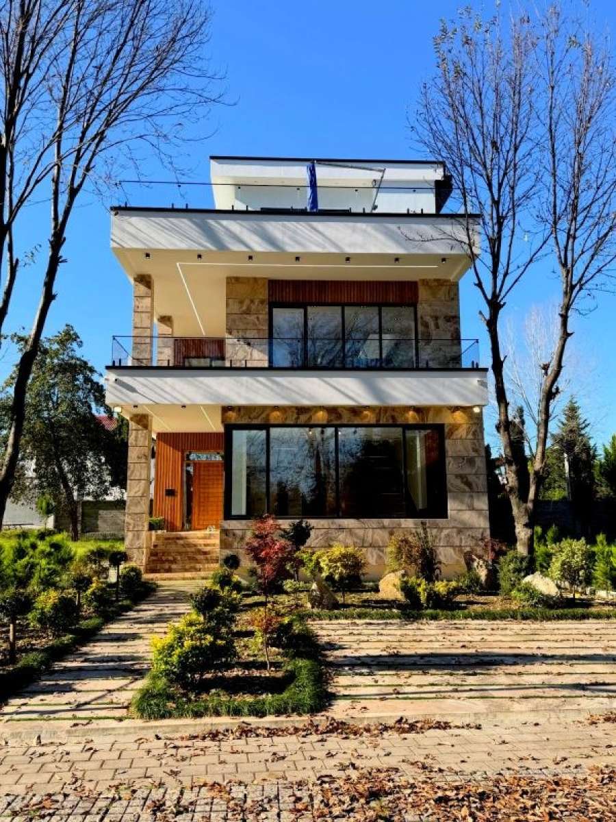 فروش ویلا مدرن ساحلی در سرخرود 