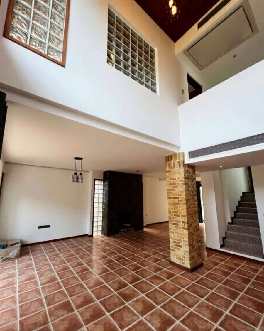 ویلا کلاسیک شهرکی در ریاست جمهوری نوشهر 