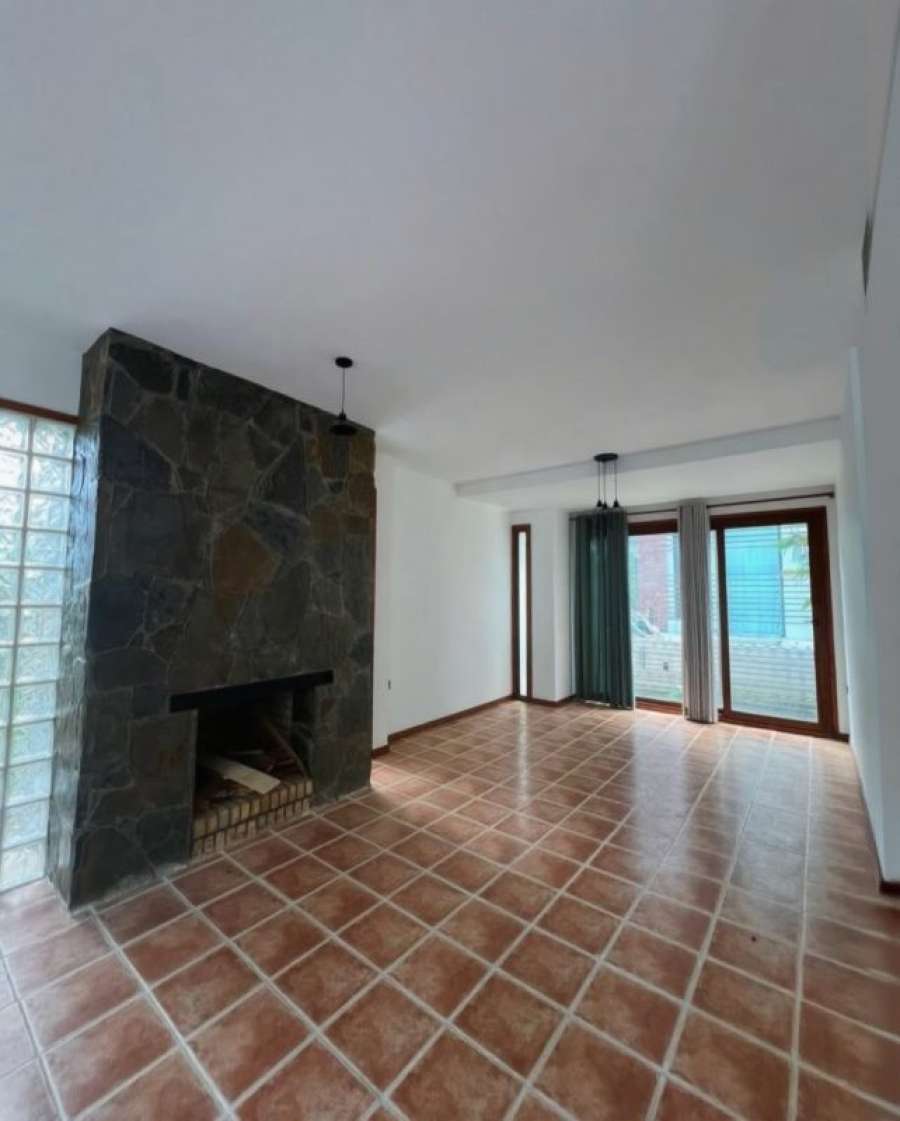 ویلا کلاسیک شهرکی در ریاست جمهوری نوشهر 