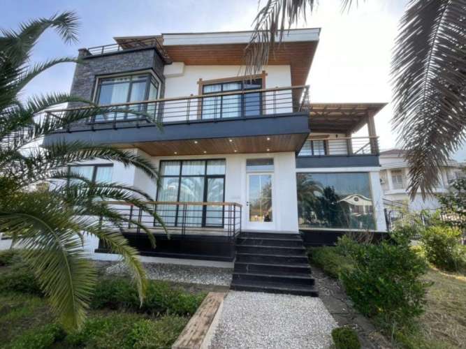 ویلا مدرن استخردار شهرکی در سرخرود 