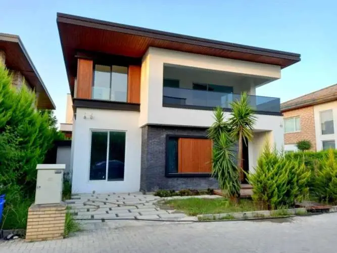 ویلا مدرن استخردار شهرکی در سرخرود 